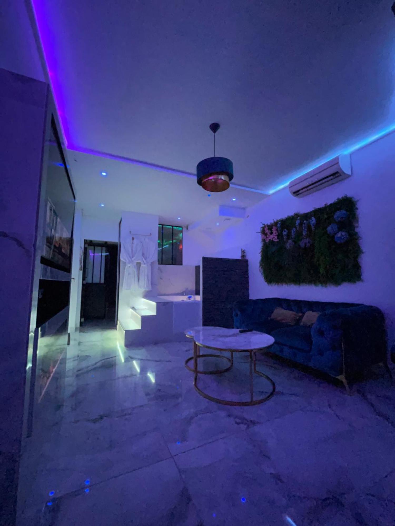 Le Blue Apartment Aubervilliers Exterior photo